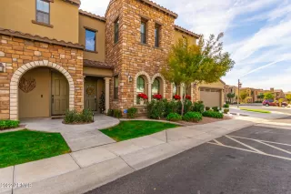 Photo #1: 6493187 Listing 