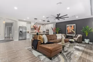 Photo #3: 6493187 Listing 