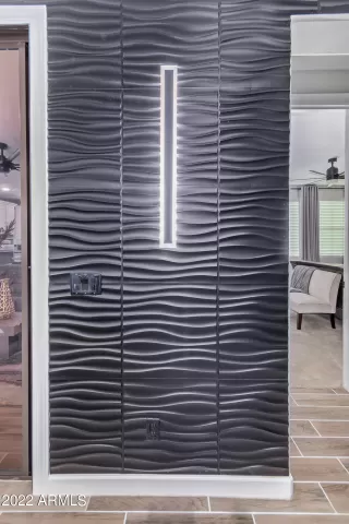 Photo #6: 6493187 Listing 