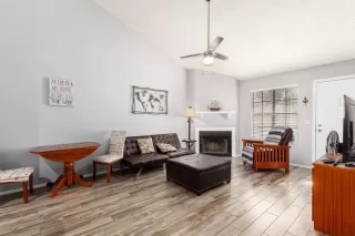 Photo #4: 6493499 Listing