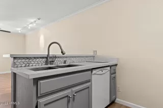 Photo #2: 6493591 Listing