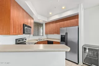 Photo #5: 6493970 Listing