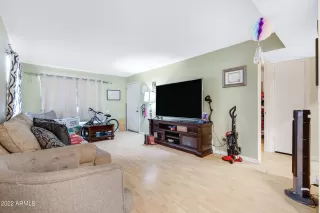 Photo #4: 6494023 Listing