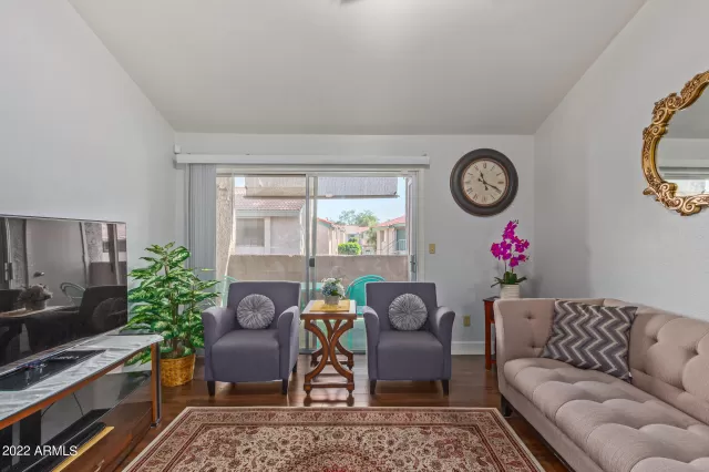MLS: 6494143 Condo For Sale