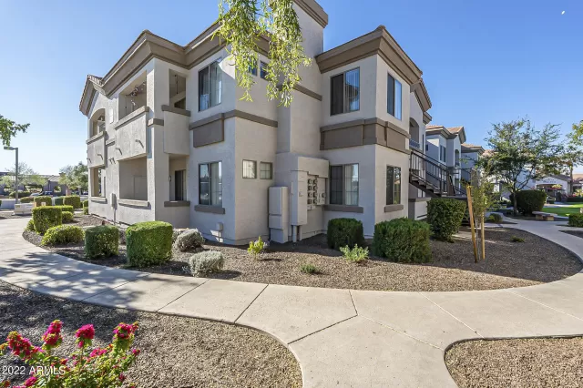 MLS: 6494148 Condo For Sale