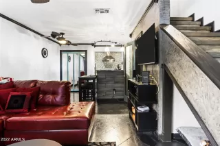 Photo #2: 6494170 Listing