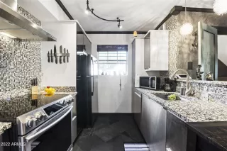 Photo #5: 6494170 Listing