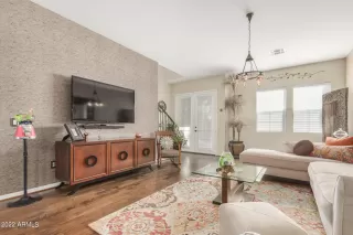 Photo #5: 6494225 Listing 