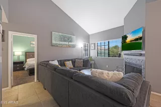 Photo #2: 6494519 Listing