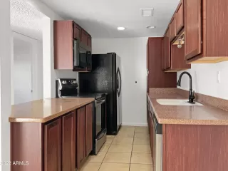 Photo #6: 6494807 Listing