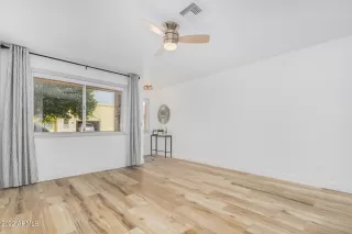 Photo #5: 6495226 Listing 