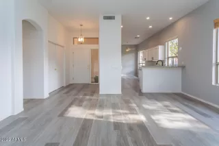 Photo #2: 6495244 Listing