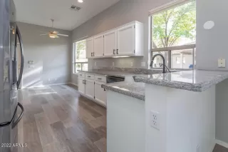 Photo #4: 6495244 Listing