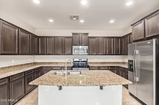 Photo #2: 6495430 Listing 