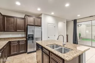 Photo #4: 6495430 Listing 
