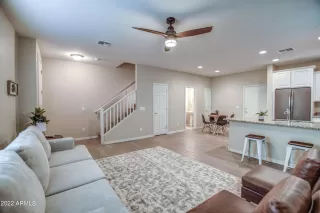 Photo #4: 6495896 Listing