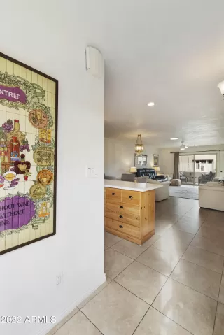 Photo #2: 6496151 Listing 