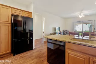 Photo #4: 6496246 Listing