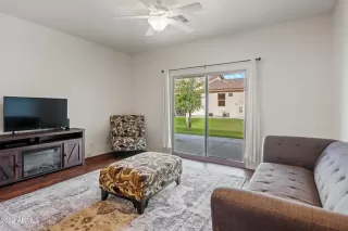 Photo #6: 6496246 Listing