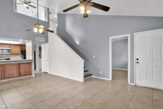 Photo #4: 6496278 Listing