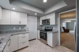 Photo #6: 6496524 Listing