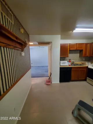 Photo #3: 6496744 Listing