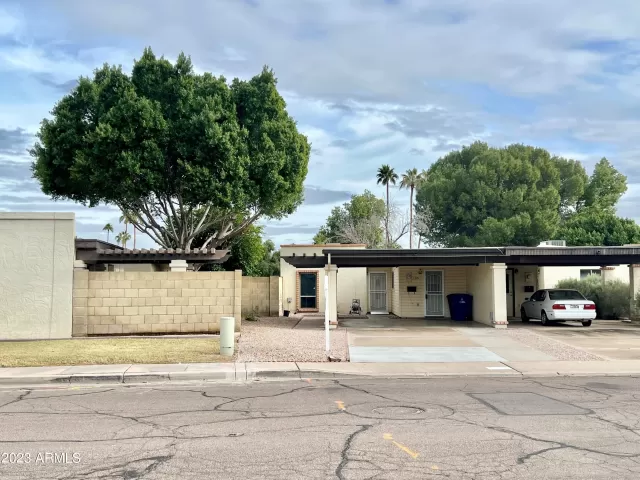 MLS: 6496756 Condo For Sale