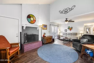 Photo #6: 6496930 Listing