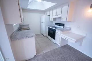 Photo #3: 6496946 Listing 