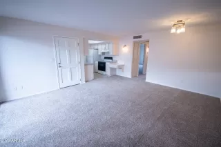 Photo #6: 6496946 Listing 