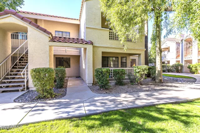 MLS: 6496988 Condo For Sale