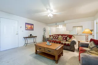 Photo #3: 6496988 Listing