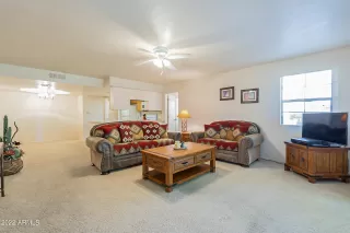 Photo #5: 6496988 Listing