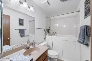 Photo #6: 6497372 Listing