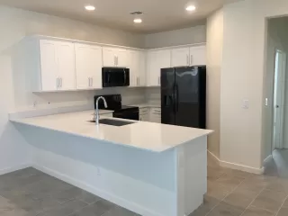 Photo #2: 6497836 Listing