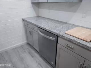 Photo #4: 6498056 Listing