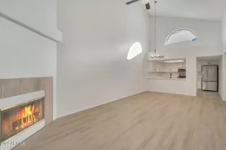 Photo #6: 6498563 Listing 