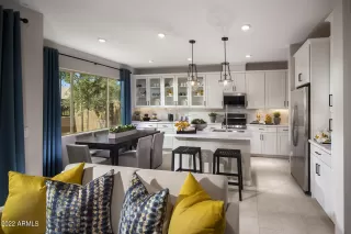 Photo #2: 6498647 Listing