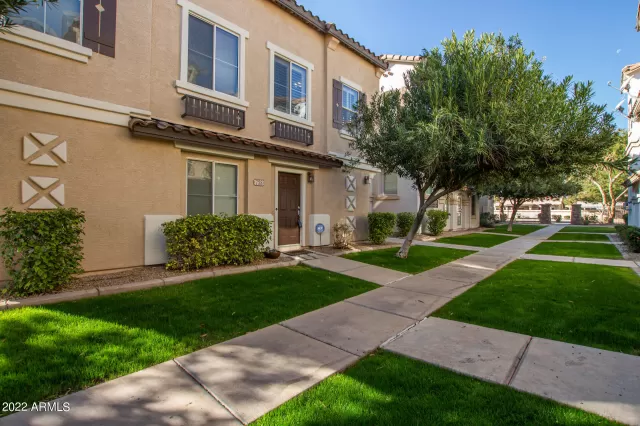 MLS: 6499107 Condo For Sale