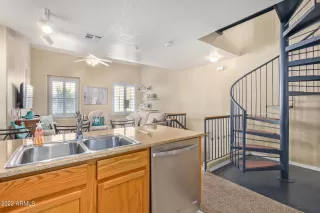 Photo #6: 6499107 Listing