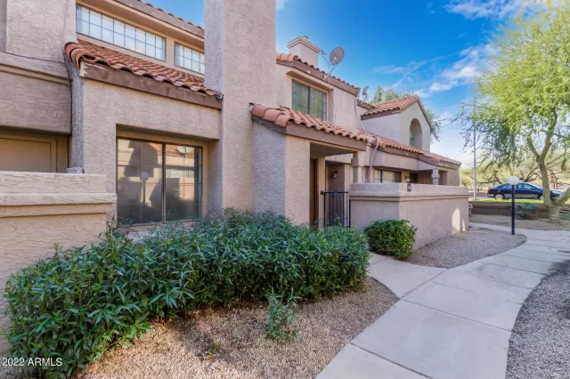 MLS: 6499453 Condo For Sale