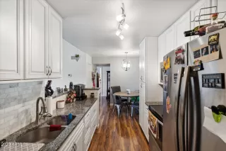 Photo #6: 6499475 Listing