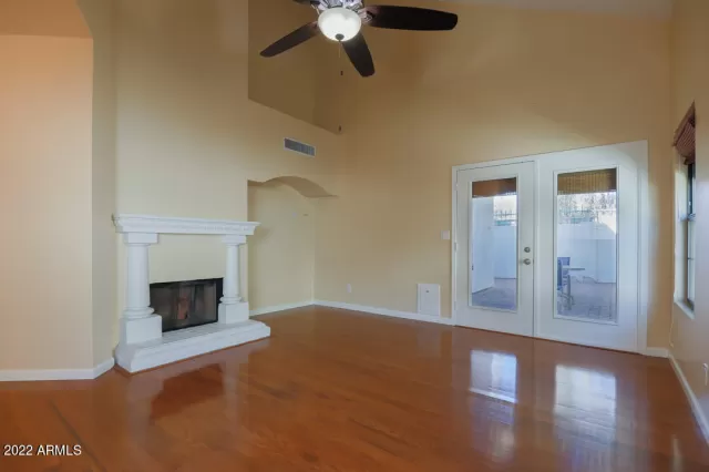 MLS: 6500123 Condo For Sale