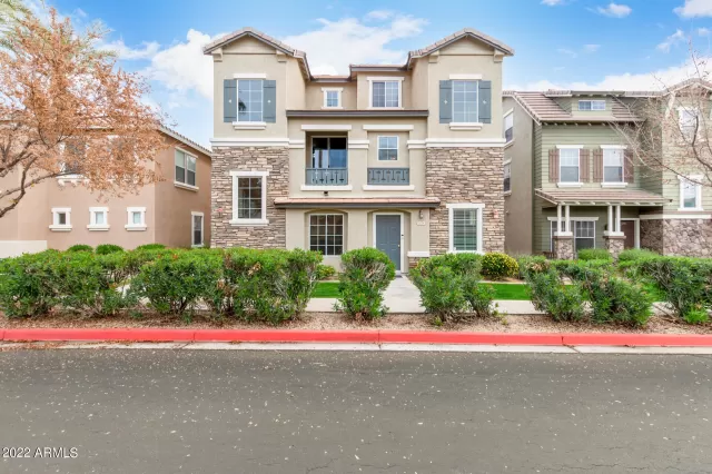 MLS: 6500602 Condo For Sale