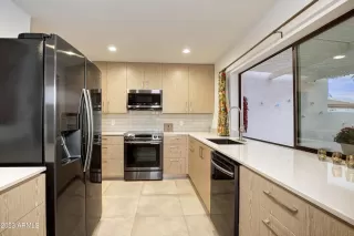 Photo #6: 6500834 Listing