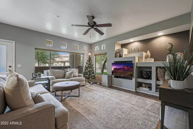 MLS: 6501012 Condo For Sale