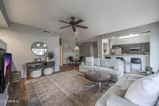 Photo #2: 6501012 Listing