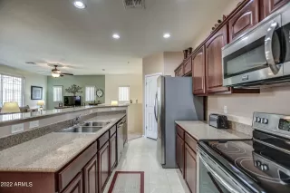 Photo #2: 6501127 Listing