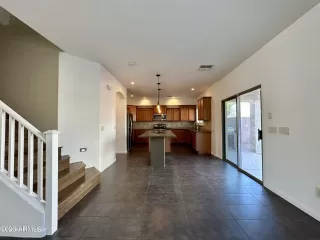 Photo #4: 6501656 Listing