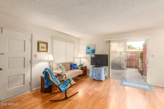 Photo #4: 6501863 Listing